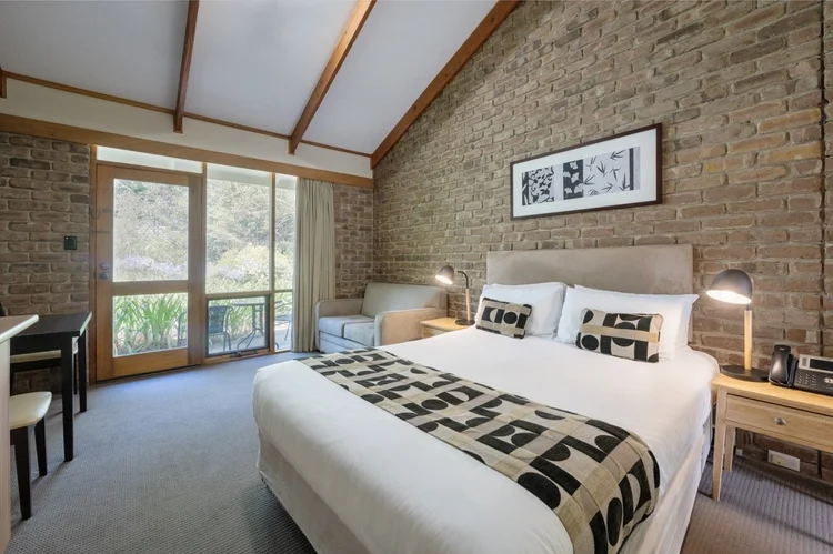 The+Lodge_Poolside+Room_HR+Large